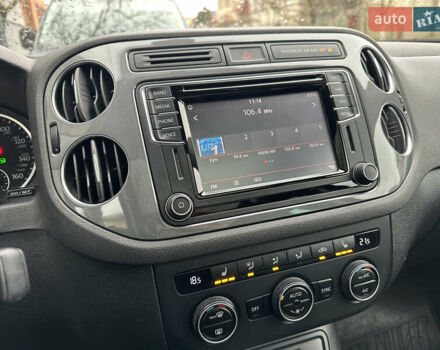 Чорний Фольксваген Тігуан, об'ємом двигуна 1.98 л та пробігом 160 тис. км за 13950 $, фото 92 на Automoto.ua