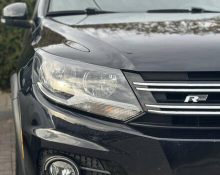 Чорний Фольксваген Тігуан, об'ємом двигуна 2 л та пробігом 207 тис. км за 14200 $, фото 5 на Automoto.ua