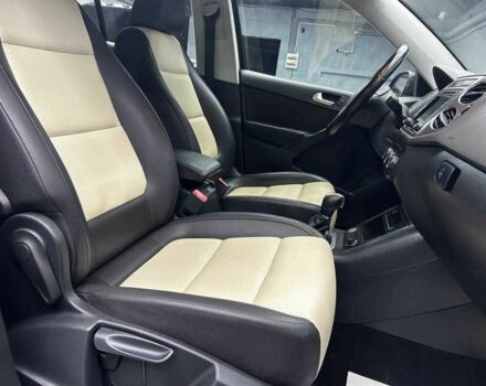 Чорний Фольксваген Тігуан, об'ємом двигуна 2 л та пробігом 133 тис. км за 14400 $, фото 14 на Automoto.ua