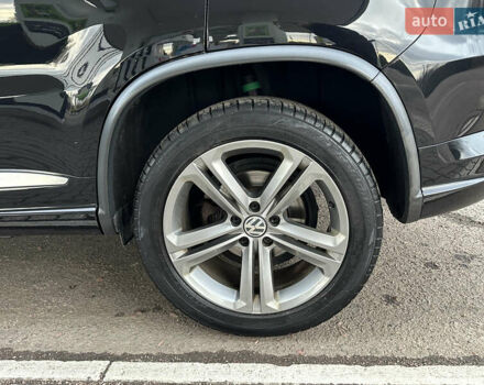 Чорний Фольксваген Тігуан, об'ємом двигуна 1.98 л та пробігом 160 тис. км за 13950 $, фото 35 на Automoto.ua
