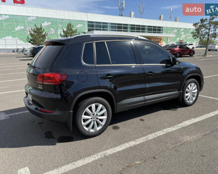 Черный Фольксваген Тигуан, объемом двигателя 1.4 л и пробегом 123 тыс. км за 15800 $, фото 3 на Automoto.ua