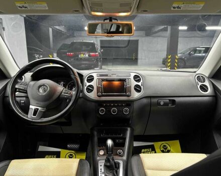 Чорний Фольксваген Тігуан, об'ємом двигуна 2 л та пробігом 133 тис. км за 14400 $, фото 8 на Automoto.ua