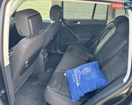 Черный Фольксваген Тигуан, объемом двигателя 1.4 л и пробегом 123 тыс. км за 15800 $, фото 48 на Automoto.ua