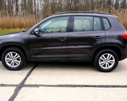 Черный Фольксваген Тигуан, объемом двигателя 2 л и пробегом 75 тыс. км за 13500 $, фото 3 на Automoto.ua