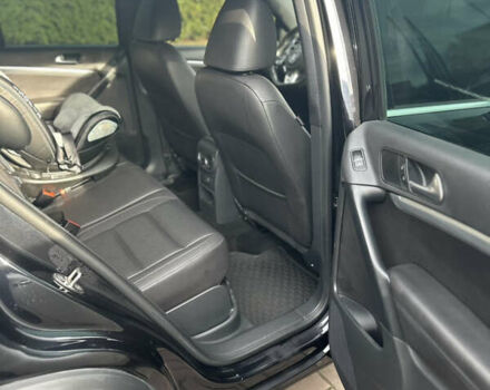 Чорний Фольксваген Тігуан, об'ємом двигуна 2 л та пробігом 207 тис. км за 14200 $, фото 24 на Automoto.ua