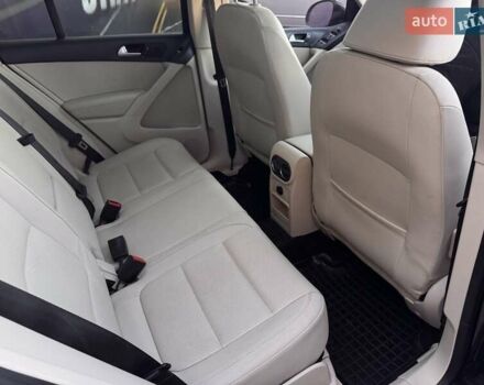 Чорний Фольксваген Тігуан, об'ємом двигуна 1.98 л та пробігом 155 тис. км за 13500 $, фото 27 на Automoto.ua