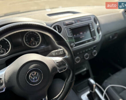 Черный Фольксваген Тигуан, объемом двигателя 1.4 л и пробегом 123 тыс. км за 15800 $, фото 101 на Automoto.ua