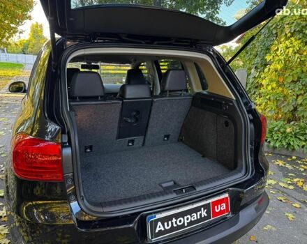 Черный Фольксваген Тигуан, объемом двигателя 2 л и пробегом 260 тыс. км за 12990 $, фото 30 на Automoto.ua