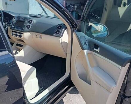 Черный Фольксваген Тигуан, объемом двигателя 1.98 л и пробегом 156 тыс. км за 16000 $, фото 4 на Automoto.ua