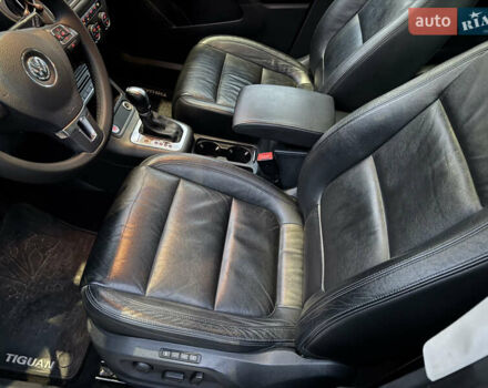 Черный Фольксваген Тигуан, объемом двигателя 1.98 л и пробегом 155 тыс. км за 14999 $, фото 16 на Automoto.ua