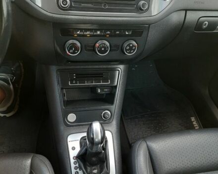 Черный Фольксваген Тигуан, объемом двигателя 2 л и пробегом 176 тыс. км за 13700 $, фото 9 на Automoto.ua