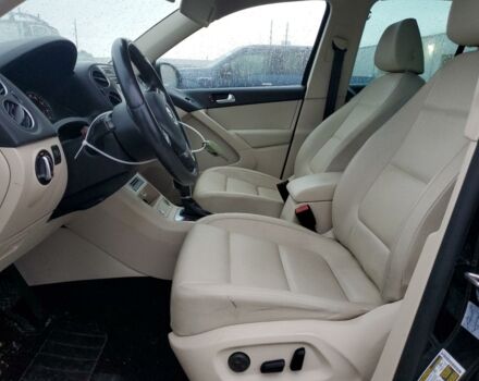 Черный Фольксваген Тигуан, объемом двигателя 2 л и пробегом 125 тыс. км за 8900 $, фото 6 на Automoto.ua