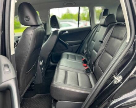 Чорний Фольксваген Тігуан, об'ємом двигуна 2 л та пробігом 70 тис. км за 2800 $, фото 11 на Automoto.ua