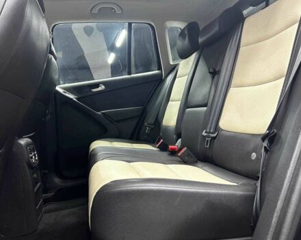 Чорний Фольксваген Тігуан, об'ємом двигуна 2 л та пробігом 133 тис. км за 14400 $, фото 16 на Automoto.ua