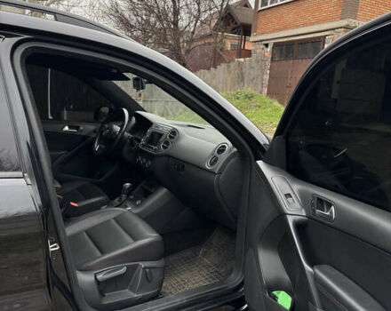 Черный Фольксваген Тигуан, объемом двигателя 2 л и пробегом 148 тыс. км за 13500 $, фото 13 на Automoto.ua