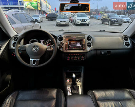 Черный Фольксваген Тигуан, объемом двигателя 1.98 л и пробегом 155 тыс. км за 14999 $, фото 12 на Automoto.ua