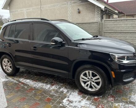 Черный Фольксваген Тигуан, объемом двигателя 2 л и пробегом 171 тыс. км за 11111 $, фото 1 на Automoto.ua