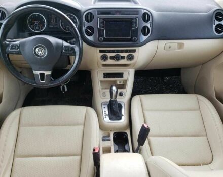 Чорний Фольксваген Тігуан, об'ємом двигуна 2 л та пробігом 64 тис. км за 1200 $, фото 7 на Automoto.ua