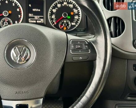 Чорний Фольксваген Тігуан, об'ємом двигуна 1.98 л та пробігом 125 тис. км за 13500 $, фото 33 на Automoto.ua