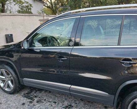 Черный Фольксваген Тигуан, объемом двигателя 2 л и пробегом 127 тыс. км за 13300 $, фото 3 на Automoto.ua