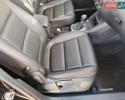 Черный Фольксваген Тигуан, объемом двигателя 1.98 л и пробегом 83 тыс. км за 12800 $, фото 9 на Automoto.ua