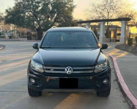 Черный Фольксваген Тигуан, объемом двигателя 2 л и пробегом 112 тыс. км за 7800 $, фото 1 на Automoto.ua
