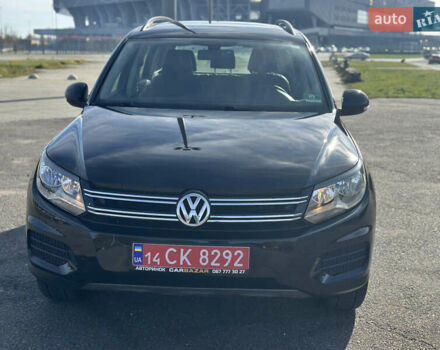 Чорний Фольксваген Тігуан, об'ємом двигуна 2 л та пробігом 117 тис. км за 13850 $, фото 1 на Automoto.ua