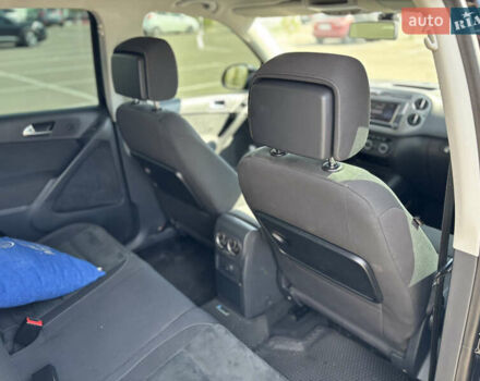 Черный Фольксваген Тигуан, объемом двигателя 1.4 л и пробегом 123 тыс. км за 15800 $, фото 55 на Automoto.ua