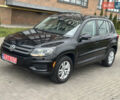 Черный Фольксваген Тигуан, объемом двигателя 2 л и пробегом 161 тыс. км за 13999 $, фото 1 на Automoto.ua