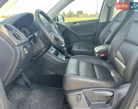 Чорний Фольксваген Тігуан, об'ємом двигуна 2 л та пробігом 117 тис. км за 13850 $, фото 18 на Automoto.ua