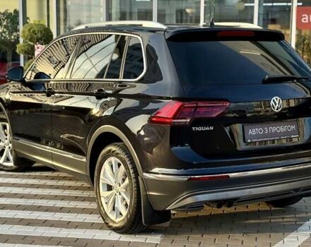 Черный Фольксваген Тигуан, объемом двигателя 1.98 л и пробегом 112 тыс. км за 24800 $, фото 4 на Automoto.ua