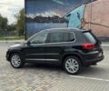 Чорний Фольксваген Тігуан, об'ємом двигуна 2 л та пробігом 157 тис. км за 13499 $, фото 5 на Automoto.ua