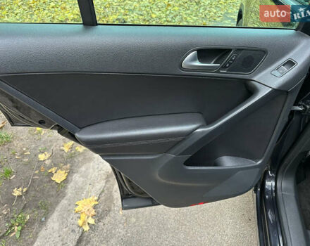 Черный Фольксваген Тигуан, объемом двигателя 1.98 л и пробегом 163 тыс. км за 14550 $, фото 23 на Automoto.ua