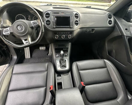 Чорний Фольксваген Тігуан, об'ємом двигуна 2 л та пробігом 207 тис. км за 14200 $, фото 15 на Automoto.ua