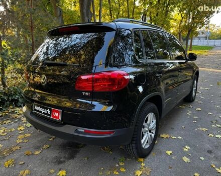 Черный Фольксваген Тигуан, объемом двигателя 2 л и пробегом 260 тыс. км за 12990 $, фото 5 на Automoto.ua