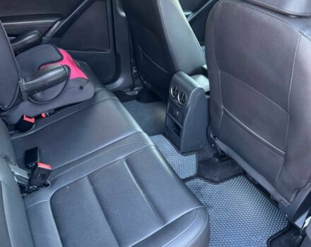 Черный Фольксваген Тигуан, объемом двигателя 2 л и пробегом 162 тыс. км за 12500 $, фото 5 на Automoto.ua