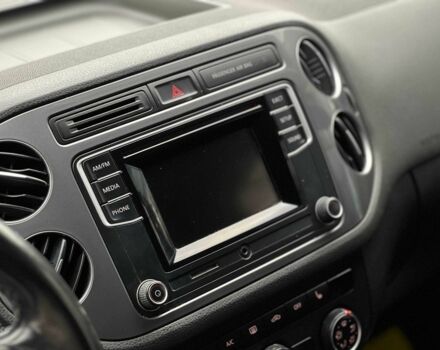 Чорний Фольксваген Тігуан, об'ємом двигуна 2 л та пробігом 176 тис. км за 14500 $, фото 10 на Automoto.ua