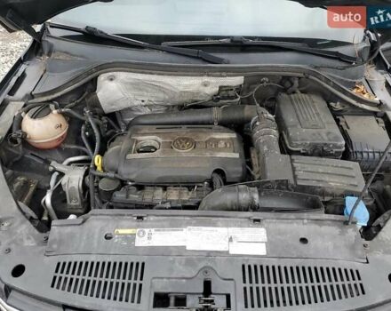 Чорний Фольксваген Тігуан, об'ємом двигуна 1.98 л та пробігом 139 тис. км за 1000 $, фото 10 на Automoto.ua