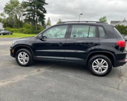 Чорний Фольксваген Тігуан, об'ємом двигуна 2 л та пробігом 70 тис. км за 2800 $, фото 5 на Automoto.ua