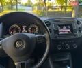 Черный Фольксваген Тигуан, объемом двигателя 2 л и пробегом 260 тыс. км за 12990 $, фото 24 на Automoto.ua