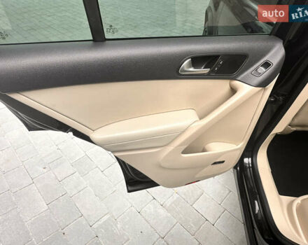 Черный Фольксваген Тигуан, объемом двигателя 1.98 л и пробегом 146 тыс. км за 14900 $, фото 24 на Automoto.ua