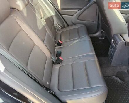 Черный Фольксваген Тигуан, объемом двигателя 1.98 л и пробегом 83 тыс. км за 12800 $, фото 10 на Automoto.ua