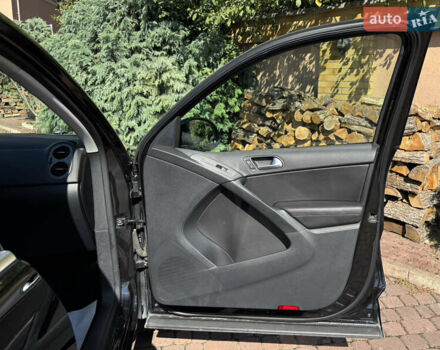 Черный Фольксваген Тигуан, объемом двигателя 1.98 л и пробегом 195 тыс. км за 16850 $, фото 50 на Automoto.ua