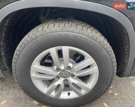 Черный Фольксваген Тигуан, объемом двигателя 1.98 л и пробегом 195 тыс. км за 12250 $, фото 31 на Automoto.ua