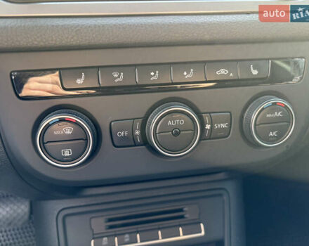 Черный Фольксваген Тигуан, объемом двигателя 1.4 л и пробегом 123 тыс. км за 15800 $, фото 91 на Automoto.ua