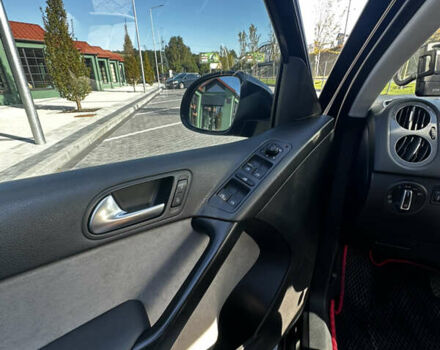 Черный Фольксваген Тигуан, объемом двигателя 1.97 л и пробегом 236 тыс. км за 15250 $, фото 17 на Automoto.ua