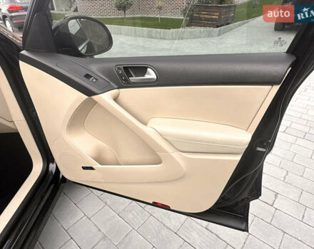 Черный Фольксваген Тигуан, объемом двигателя 1.98 л и пробегом 146 тыс. км за 14900 $, фото 28 на Automoto.ua