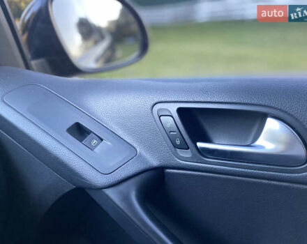 Чорний Фольксваген Тігуан, об'ємом двигуна 1.98 л та пробігом 124 тис. км за 13600 $, фото 32 на Automoto.ua