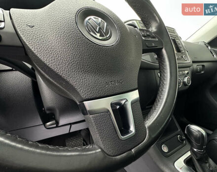 Чорний Фольксваген Тігуан, об'ємом двигуна 1.98 л та пробігом 160 тис. км за 13950 $, фото 66 на Automoto.ua