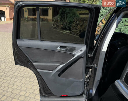 Черный Фольксваген Тигуан, объемом двигателя 1.98 л и пробегом 195 тыс. км за 16850 $, фото 43 на Automoto.ua